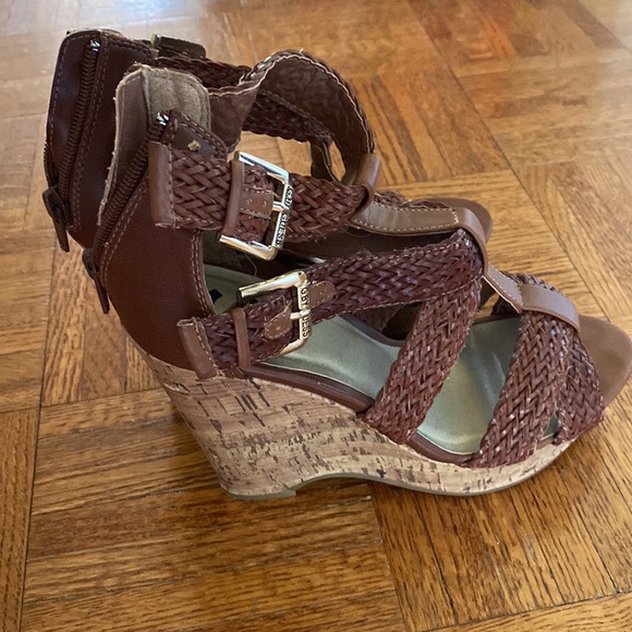 G by Guess Brown Braided Sandals - Picture 4 of 4